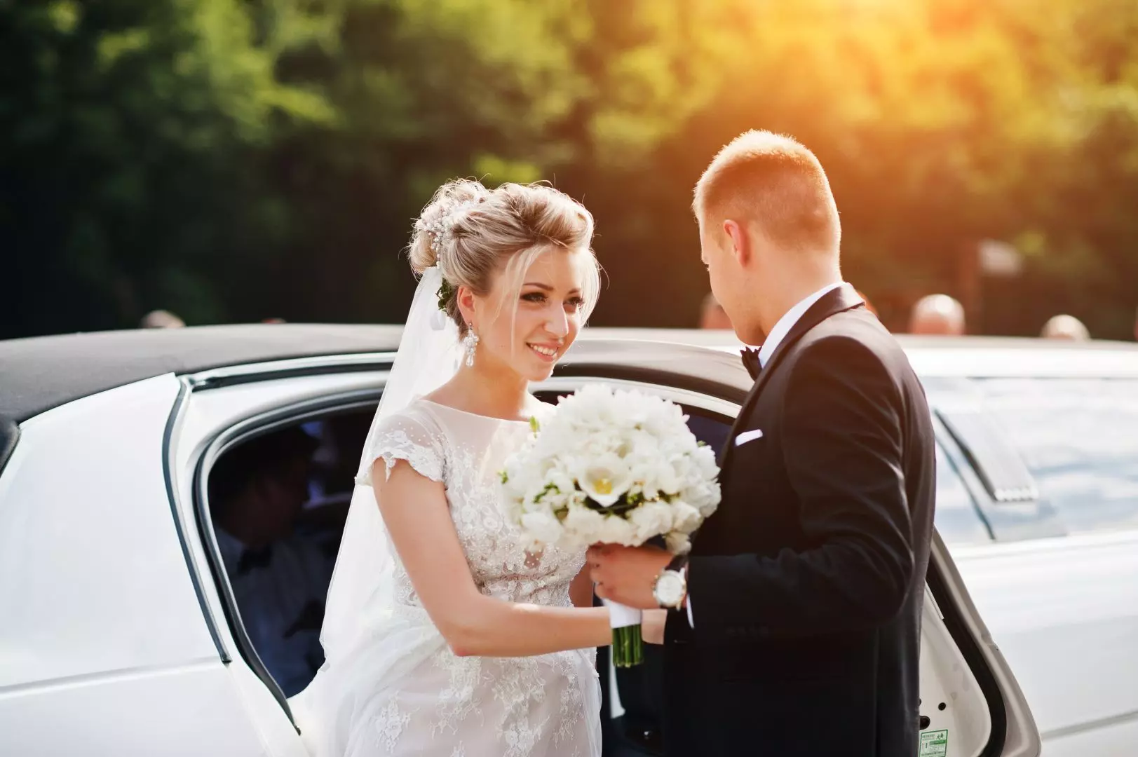 How To Plan Wedding Day Transport