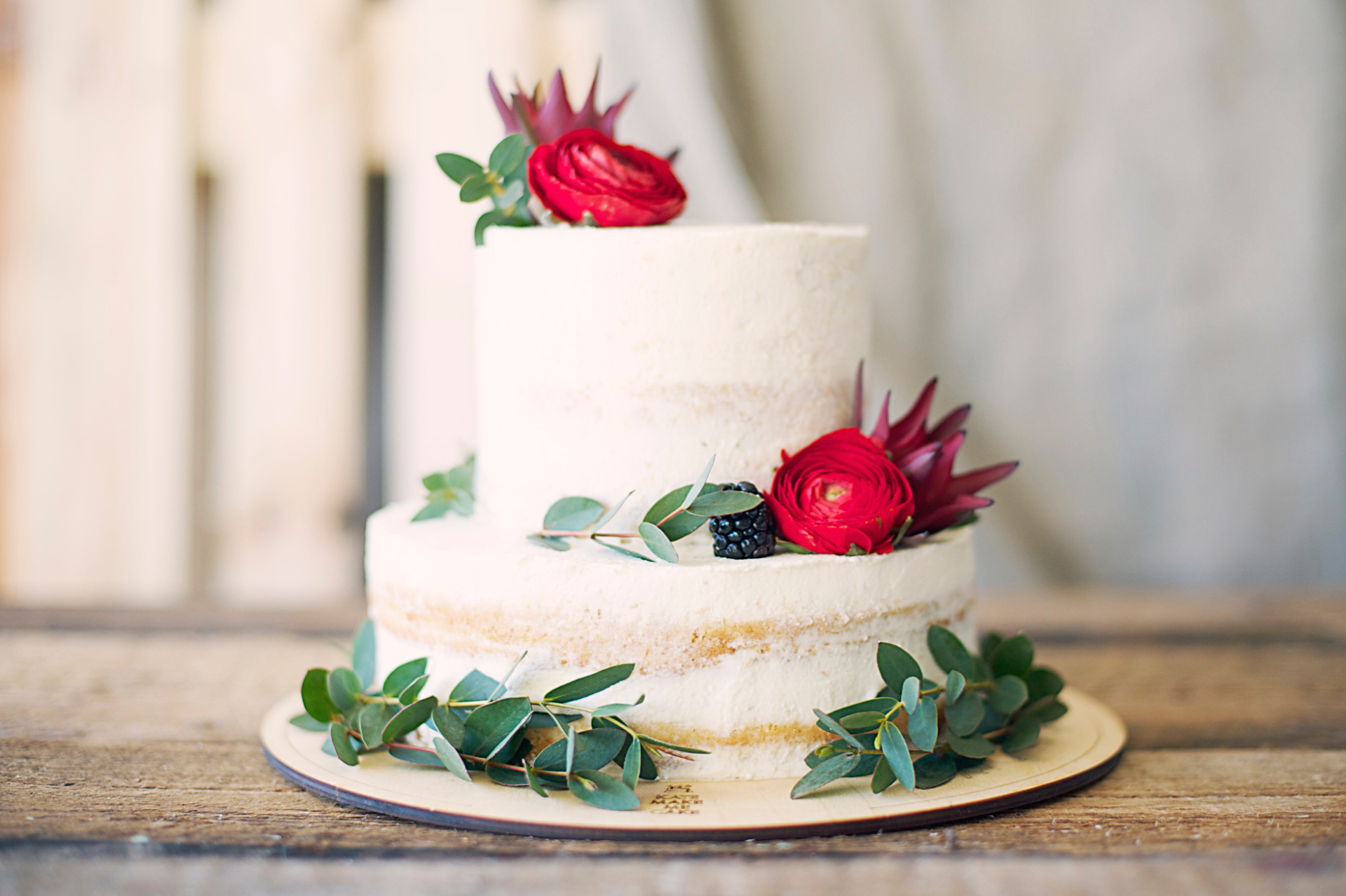  Wedding Cake - Planning A Wedding On A Budget