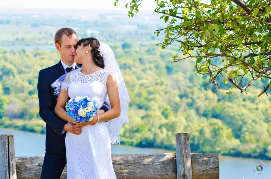 Choosing the best wedding month - Hadleigh, Essex