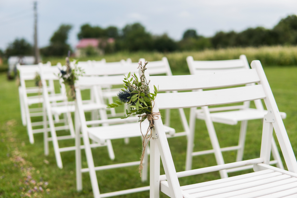 Informal Seating - Planning An Outdoor Wedding Reception