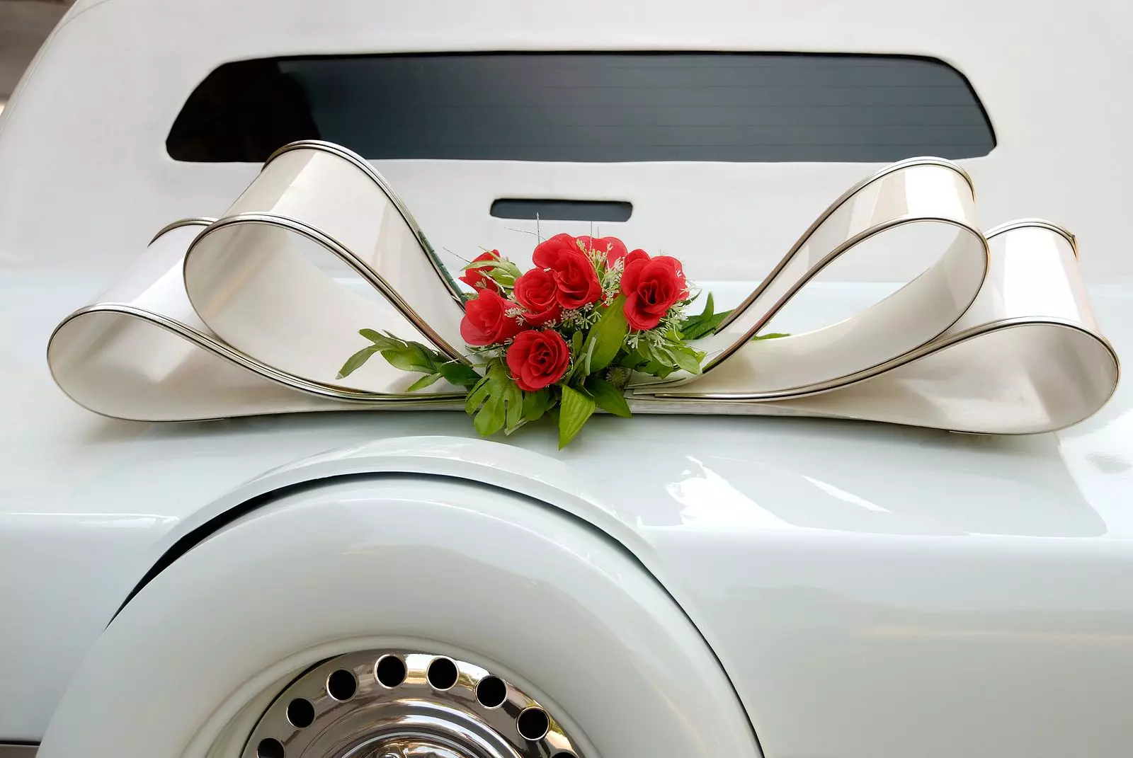 Personalising Your Wedding Transport